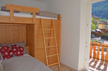 Camera con letto a castello in casa Heidi